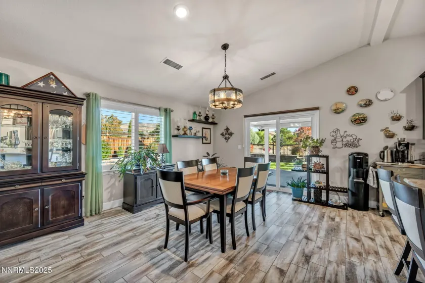 7262 Lacerta, Sparks, Nevada 89436, 4 Bedrooms Bedrooms, ,3 BathroomsBathrooms,Residential,Residential,Lacerta,250057224