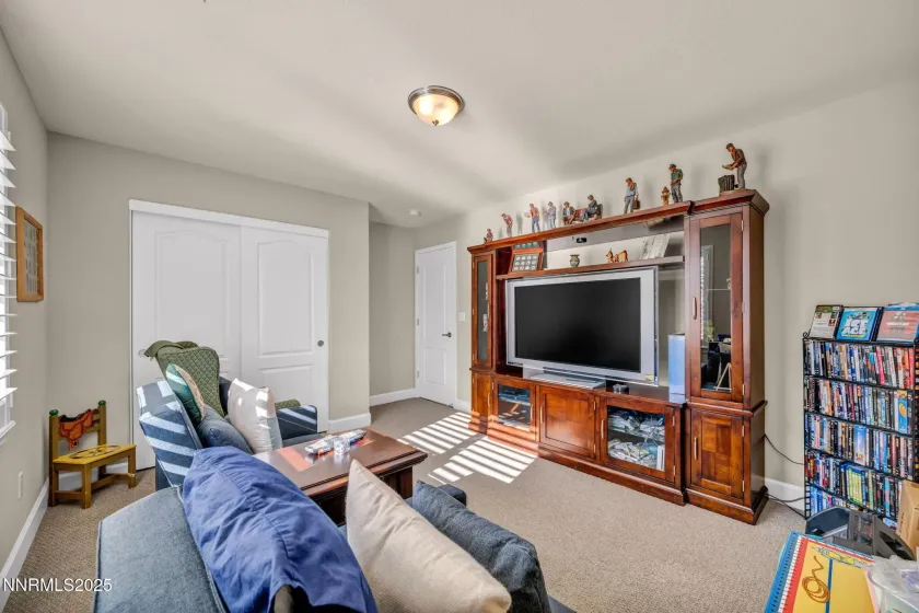 7262 Lacerta, Sparks, Nevada 89436, 4 Bedrooms Bedrooms, ,3 BathroomsBathrooms,Residential,Residential,Lacerta,250057224