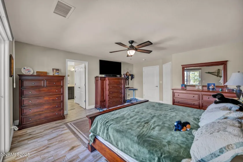 7262 Lacerta, Sparks, Nevada 89436, 4 Bedrooms Bedrooms, ,3 BathroomsBathrooms,Residential,Residential,Lacerta,250057224