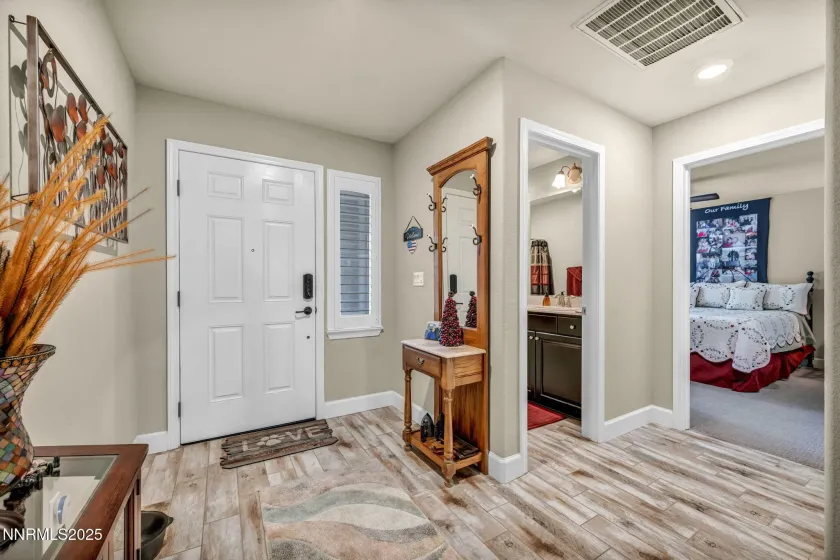 7262 Lacerta, Sparks, Nevada 89436, 4 Bedrooms Bedrooms, ,3 BathroomsBathrooms,Residential,Residential,Lacerta,250057224