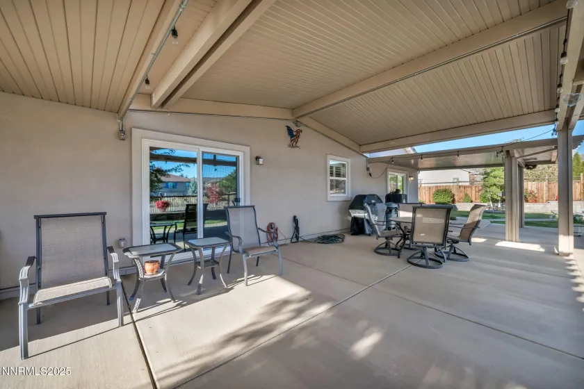 7262 Lacerta, Sparks, Nevada 89436, 4 Bedrooms Bedrooms, ,3 BathroomsBathrooms,Residential,Residential,Lacerta,250057224