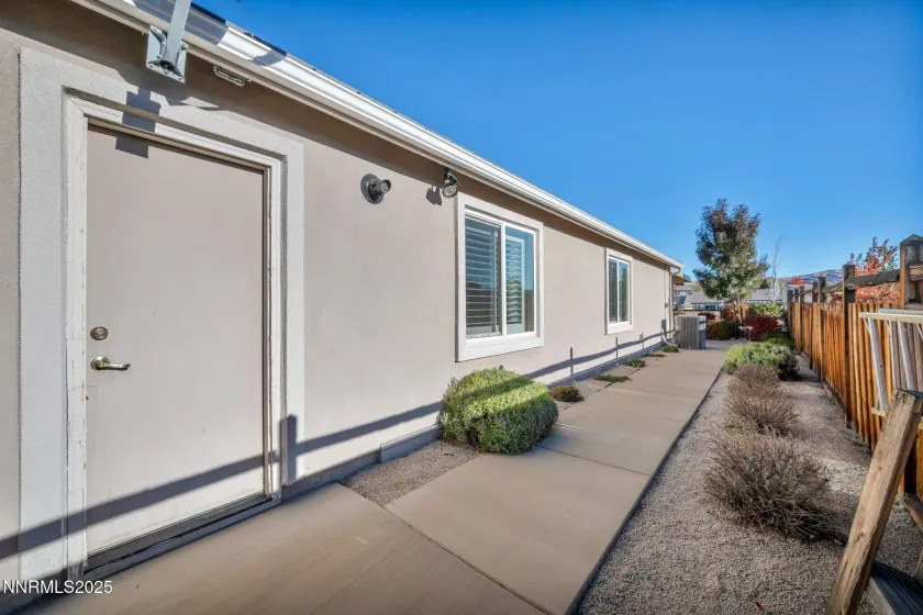 7262 Lacerta, Sparks, Nevada 89436, 4 Bedrooms Bedrooms, ,3 BathroomsBathrooms,Residential,Residential,Lacerta,250057224