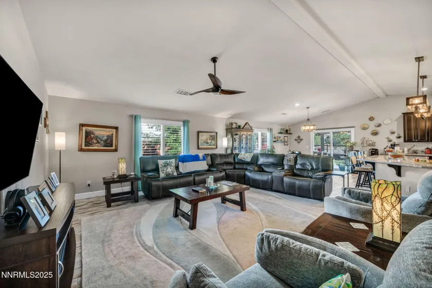 7262 Lacerta, Sparks, Nevada 89436, 4 Bedrooms Bedrooms, ,3 BathroomsBathrooms,Residential,Residential,Lacerta,250057224