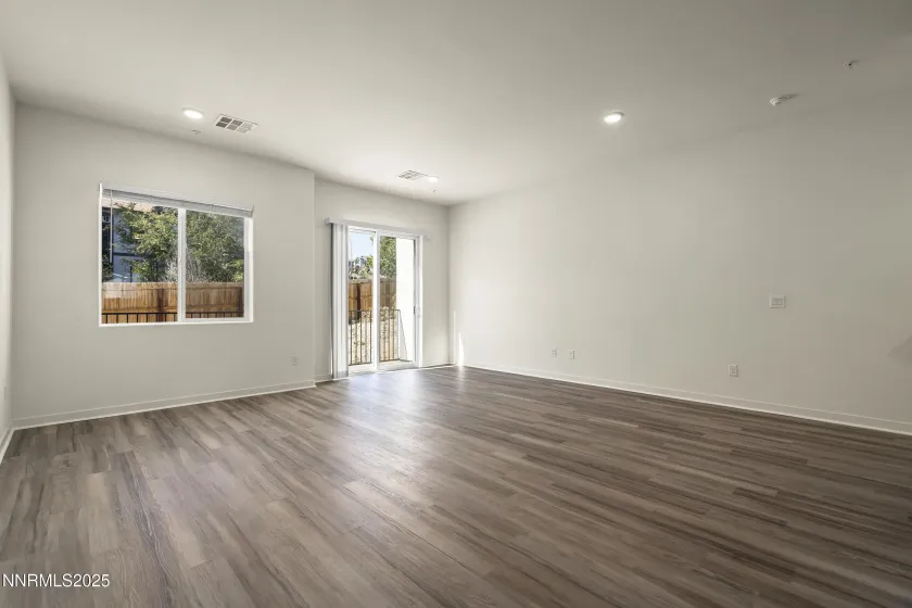 5013 Cavestone, Sun Valley, Nevada 89433, 3 Bedrooms Bedrooms, ,3 BathroomsBathrooms,Residential,Residential,Cavestone,250057230