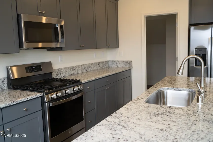 1752 Eagle Landing, Sparks, Nevada 89436, 3 Bedrooms Bedrooms, ,3 BathroomsBathrooms,Residential Lease,Manufactured,Eagle Landing,250057241