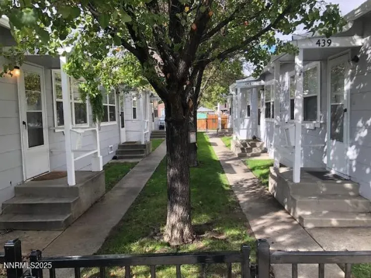 425 Casazza, Reno, Nevada 89502, ,Commercial Sale,Residential,Casazza,250057247