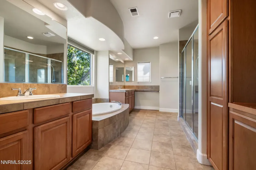 550 Stonehaven, Dayton, Nevada 89403, 4 Bedrooms Bedrooms, ,4 BathroomsBathrooms,Residential,Residential,Stonehaven,250057253