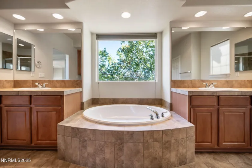 550 Stonehaven, Dayton, Nevada 89403, 4 Bedrooms Bedrooms, ,4 BathroomsBathrooms,Residential,Residential,Stonehaven,250057253