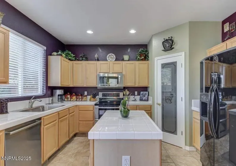 2739 Ineisa, Sparks, Nevada 89434, 3 Bedrooms Bedrooms, ,3 BathroomsBathrooms,Residential Lease,Manufactured,Ineisa,250057256