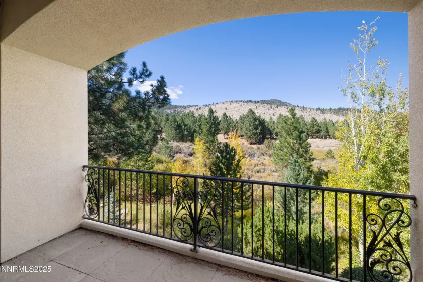 5775 Lausanne, Reno, Nevada 89511, 4 Bedrooms Bedrooms, ,6 BathroomsBathrooms,Residential,Residential,Lausanne,250057258