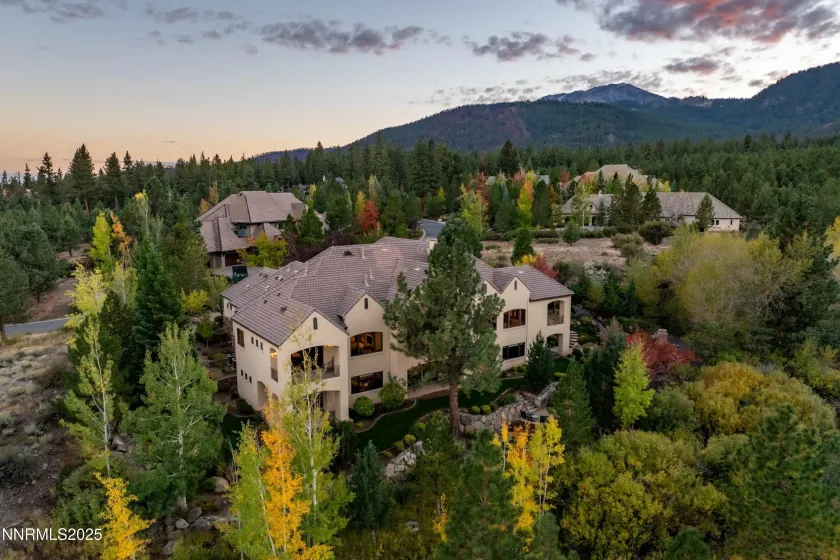 5775 Lausanne, Reno, Nevada 89511, 4 Bedrooms Bedrooms, ,6 BathroomsBathrooms,Residential,Residential,Lausanne,250057258