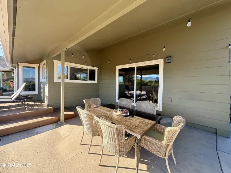 2000 Royal, Reno, Nevada 89503, 3 Bedrooms Bedrooms, ,4 BathroomsBathrooms,Residential,Residential,Royal,250057257