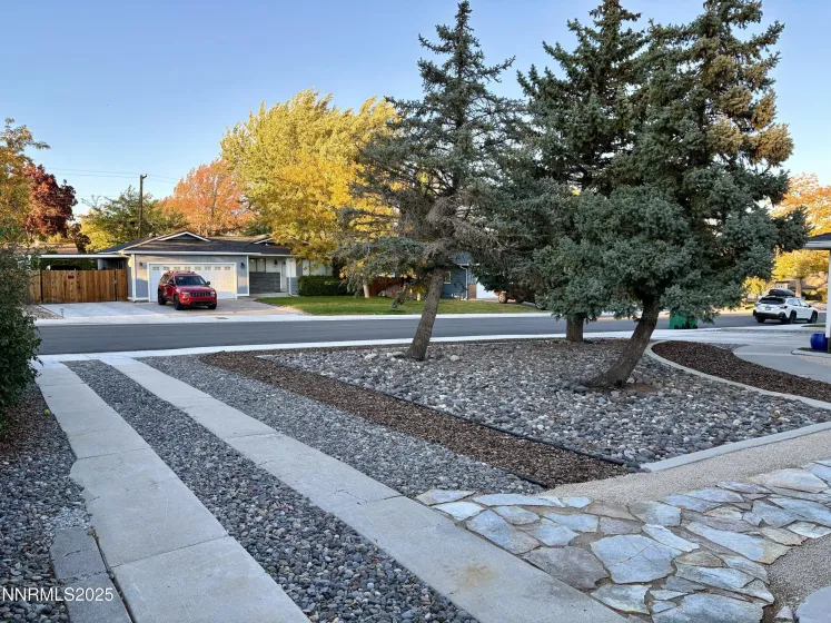 2000 Royal, Reno, Nevada 89503, 3 Bedrooms Bedrooms, ,4 BathroomsBathrooms,Residential,Residential,Royal,250057257