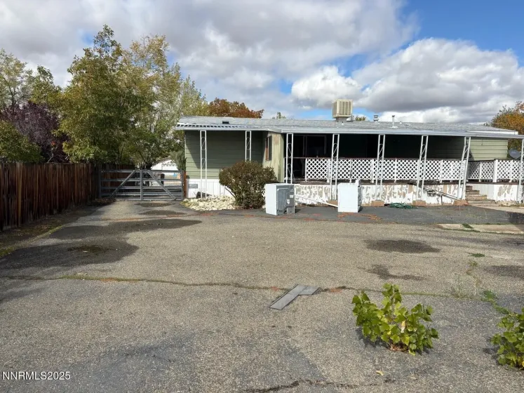 929 Loyola, Carson City, Nevada 89705, 3 Bedrooms Bedrooms, ,2 BathroomsBathrooms,Residential,Residential,Loyola,250057259
