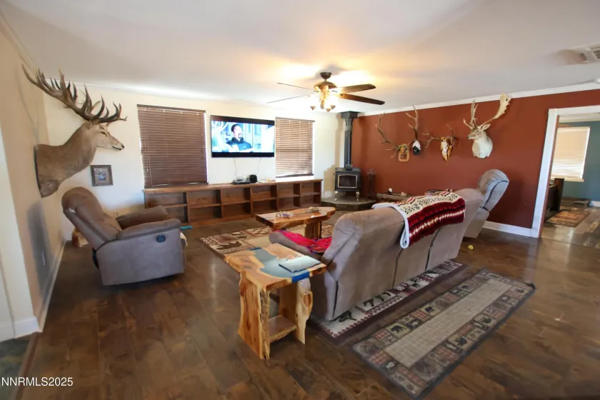 15 Brown, Yerington, Nevada 89447, 2 Bedrooms Bedrooms, ,2 BathroomsBathrooms,Residential,Residential,Brown,250057261