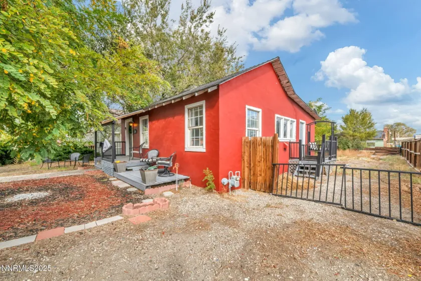 240 Center, Yerington, Nevada 89447, 2 Bedrooms Bedrooms, ,1 BathroomBathrooms,Residential,Residential,Center,250057266