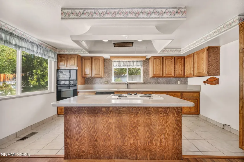 3370 Shawnee, Reno, Nevada 89502, 4 Bedrooms Bedrooms, ,3 BathroomsBathrooms,Residential,Residential,Shawnee,250057267