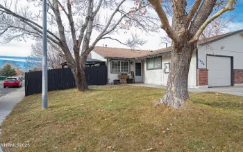 1422 Del Rosa, Sparks, Nevada 89434, 2 Bedrooms Bedrooms, ,2 BathroomsBathrooms,Residential,Residential,Del Rosa,250057269