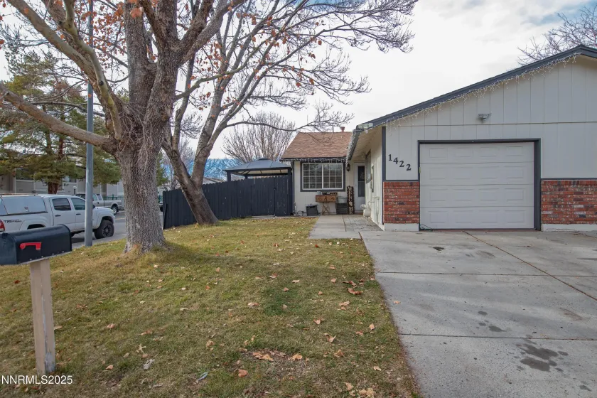 1422 Del Rosa, Sparks, Nevada 89434, 2 Bedrooms Bedrooms, ,2 BathroomsBathrooms,Residential,Residential,Del Rosa,250057269