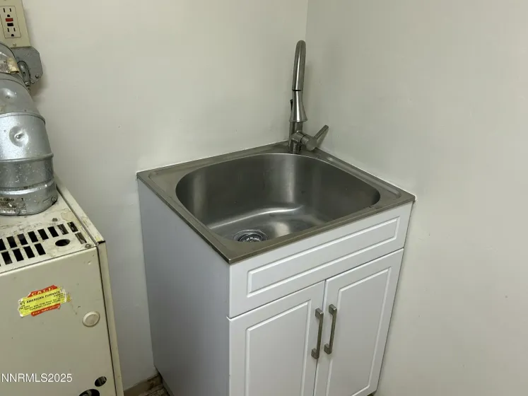745 Balzar, Reno, Nevada 89502, 2 Bedrooms Bedrooms, ,2 BathroomsBathrooms,Residential,Residential,Balzar,250057271