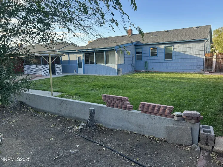 745 Balzar, Reno, Nevada 89502, 2 Bedrooms Bedrooms, ,2 BathroomsBathrooms,Residential,Residential,Balzar,250057271