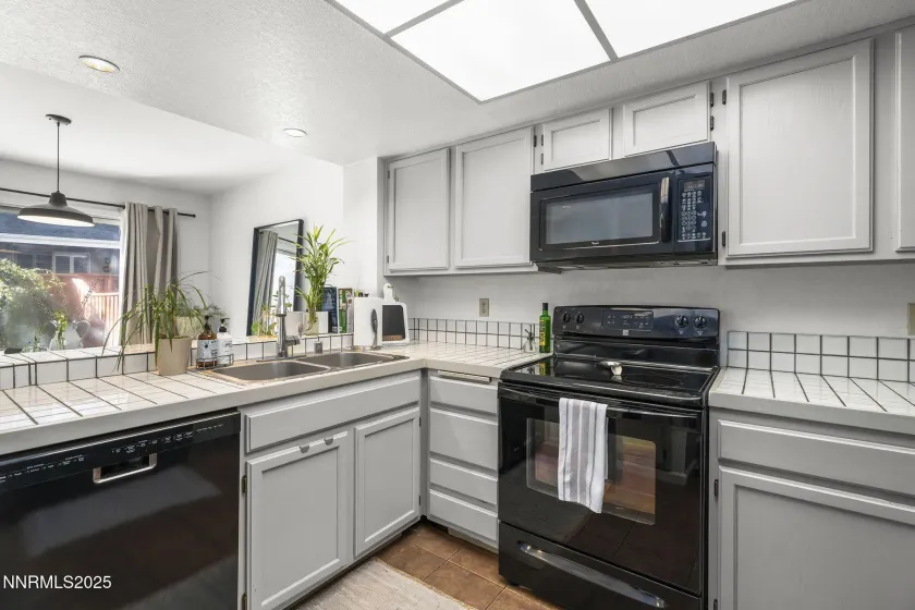 3192 Wedgewood, Reno, Nevada 89509, 3 Bedrooms Bedrooms, ,3 BathroomsBathrooms,Residential,Residential,Wedgewood,250057274
