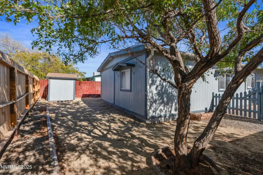 325 Parkland, Fernley, Nevada 89408, 2 Bedrooms Bedrooms, ,2 BathroomsBathrooms,Residential,Residential,Parkland,250057276