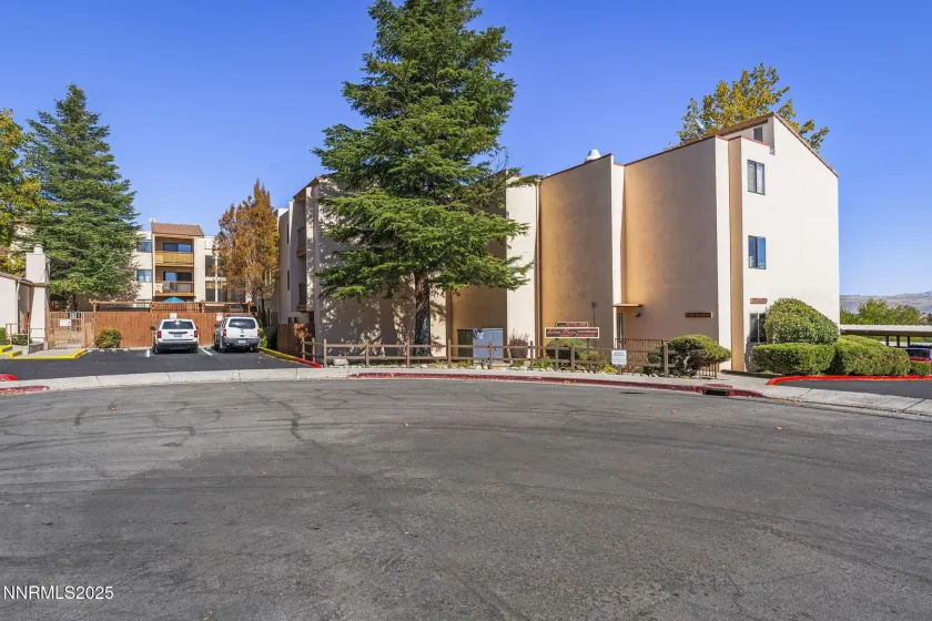 2750 Plumas, Reno, Nevada 89509, 1 Bedroom Bedrooms, ,1 BathroomBathrooms,Residential,Residential,Plumas,250057283