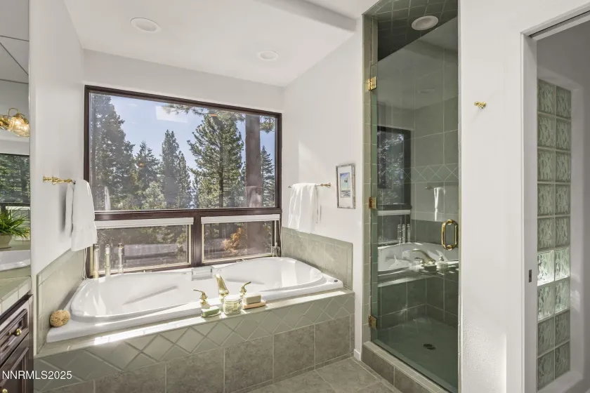 563 Tyner, Incline Village, Nevada 89451, 4 Bedrooms Bedrooms, ,5 BathroomsBathrooms,Residential,Residential,Tyner,250057286