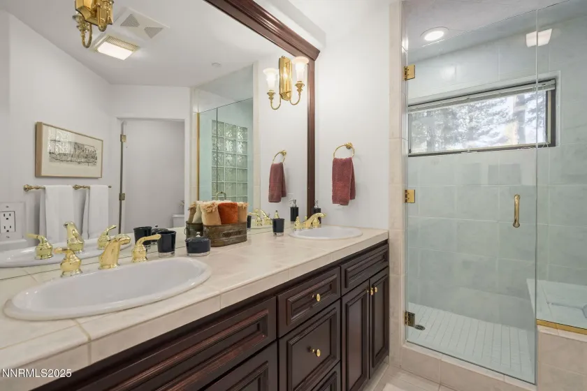 563 Tyner, Incline Village, Nevada 89451, 4 Bedrooms Bedrooms, ,5 BathroomsBathrooms,Residential,Residential,Tyner,250057286
