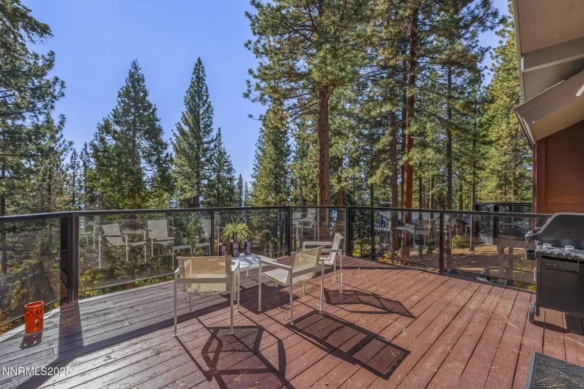 563 Tyner, Incline Village, Nevada 89451, 4 Bedrooms Bedrooms, ,5 BathroomsBathrooms,Residential,Residential,Tyner,250057286