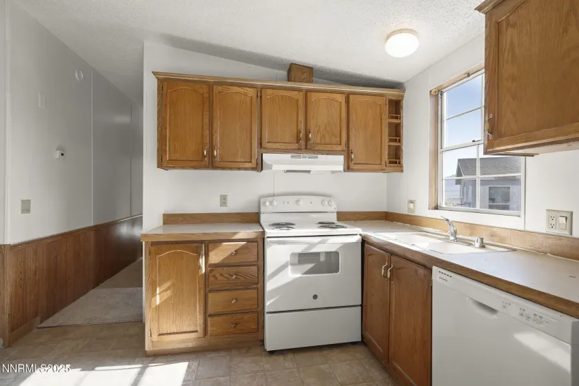 216 Garnet, Moundhouse, Nevada 89706, 2 Bedrooms Bedrooms, ,2 BathroomsBathrooms,Residential,Residential,Garnet,250057288
