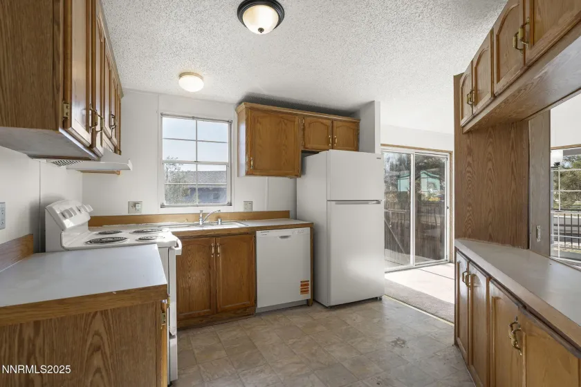 216 Garnet, Moundhouse, Nevada 89706, 2 Bedrooms Bedrooms, ,2 BathroomsBathrooms,Residential,Residential,Garnet,250057288