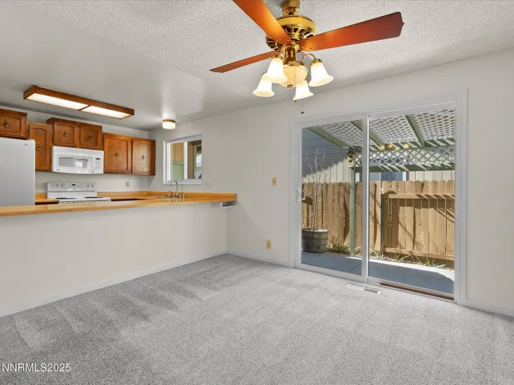 3239 Candelaria, Sparks, Nevada 89434, 3 Bedrooms Bedrooms, ,2 BathroomsBathrooms,Residential,Residential,Candelaria,250057290