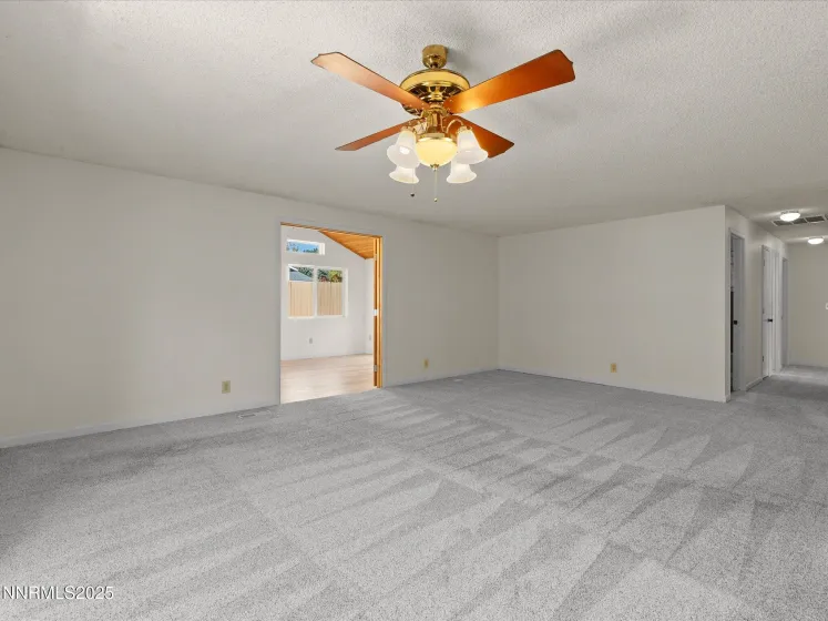 3239 Candelaria, Sparks, Nevada 89434, 3 Bedrooms Bedrooms, ,2 BathroomsBathrooms,Residential,Residential,Candelaria,250057290