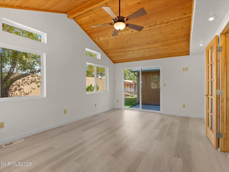 3239 Candelaria, Sparks, Nevada 89434, 3 Bedrooms Bedrooms, ,2 BathroomsBathrooms,Residential,Residential,Candelaria,250057290
