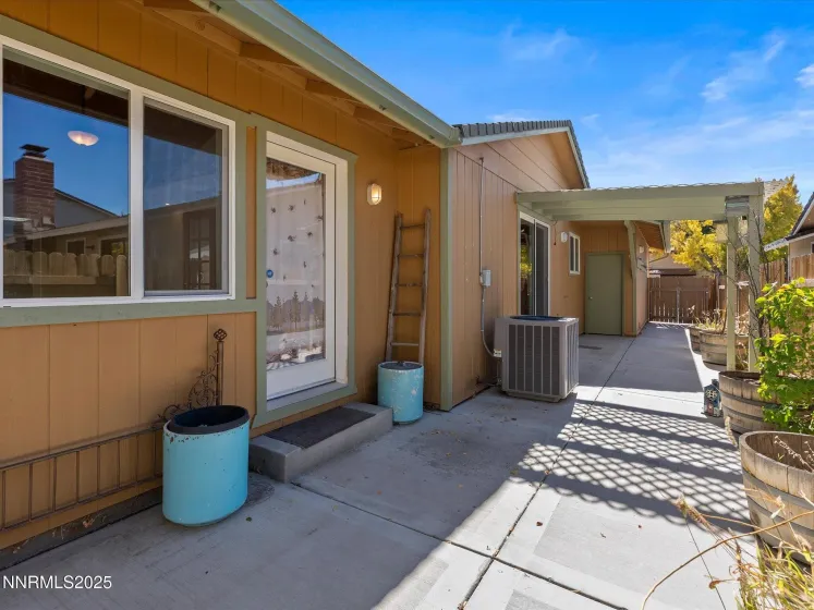 3239 Candelaria, Sparks, Nevada 89434, 3 Bedrooms Bedrooms, ,2 BathroomsBathrooms,Residential,Residential,Candelaria,250057290