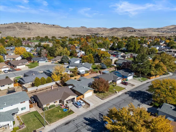 3239 Candelaria, Sparks, Nevada 89434, 3 Bedrooms Bedrooms, ,2 BathroomsBathrooms,Residential,Residential,Candelaria,250057290