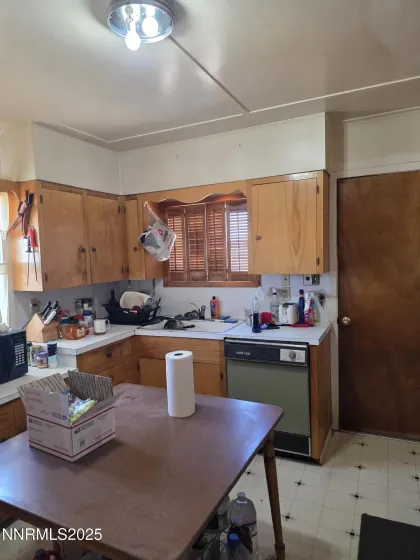 306 6th, Hawthorne, Nevada 89415, 2 Bedrooms Bedrooms, ,2 BathroomsBathrooms,Residential,Residential,6th,250057291