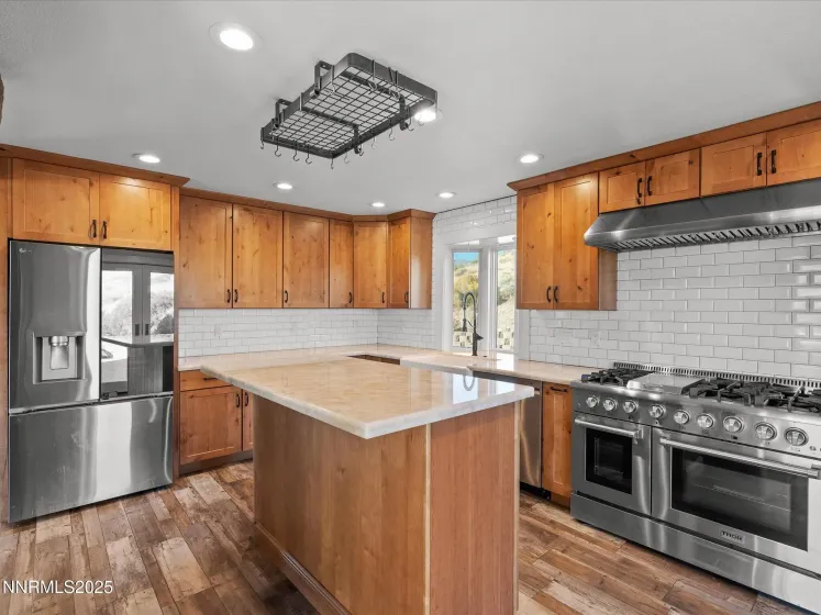 8120 Leroy, Reno, Nevada 89523, 3 Bedrooms Bedrooms, ,3 BathroomsBathrooms,Residential,Residential,Leroy,250057294