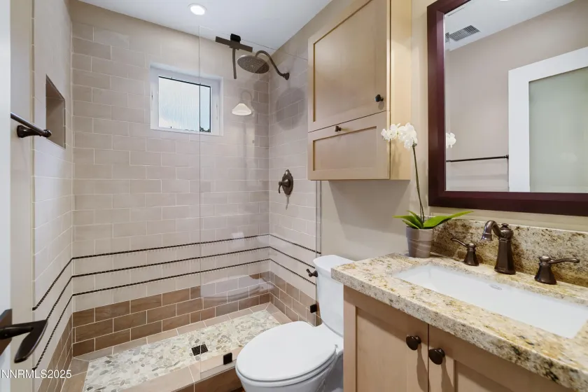 110 Moonstone, Reno, Nevada 89508, 2 Bedrooms Bedrooms, ,3 BathroomsBathrooms,Residential,Residential,Moonstone,250057297