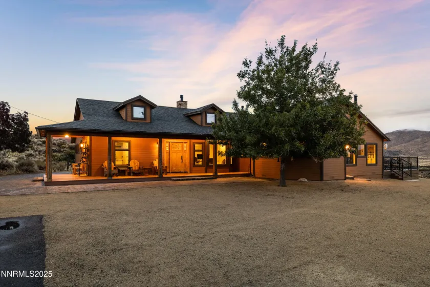 110 Moonstone, Reno, Nevada 89508, 2 Bedrooms Bedrooms, ,3 BathroomsBathrooms,Residential,Residential,Moonstone,250057297
