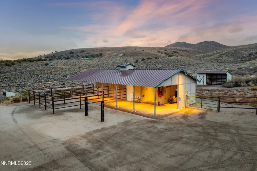 110 Moonstone, Reno, Nevada 89508, 2 Bedrooms Bedrooms, ,3 BathroomsBathrooms,Residential,Residential,Moonstone,250057297