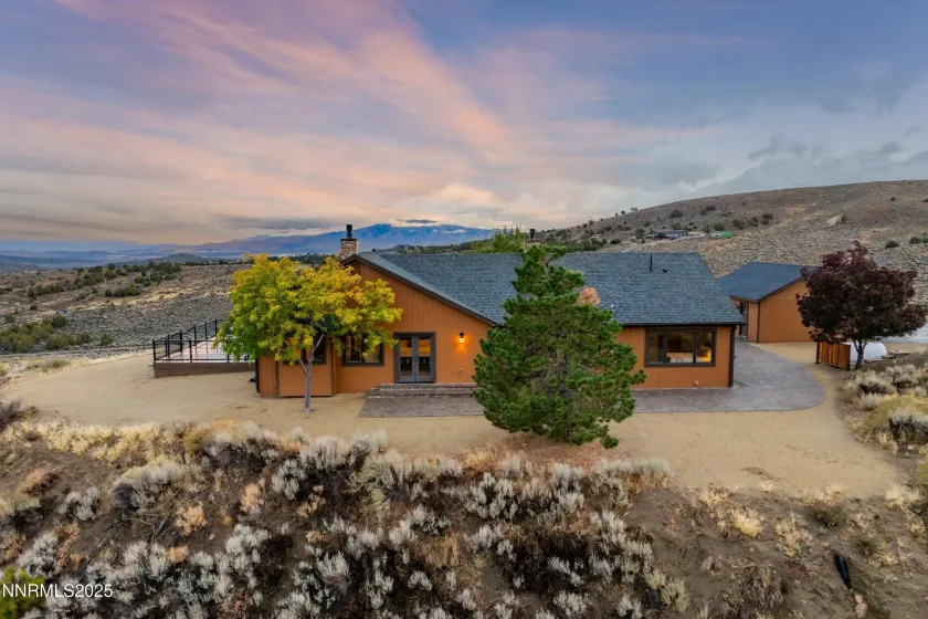 110 Moonstone, Reno, Nevada 89508, 2 Bedrooms Bedrooms, ,3 BathroomsBathrooms,Residential,Residential,Moonstone,250057297