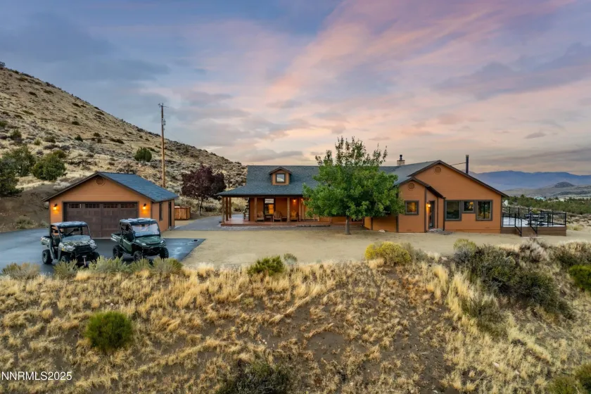 110 Moonstone, Reno, Nevada 89508, 2 Bedrooms Bedrooms, ,3 BathroomsBathrooms,Residential,Residential,Moonstone,250057297
