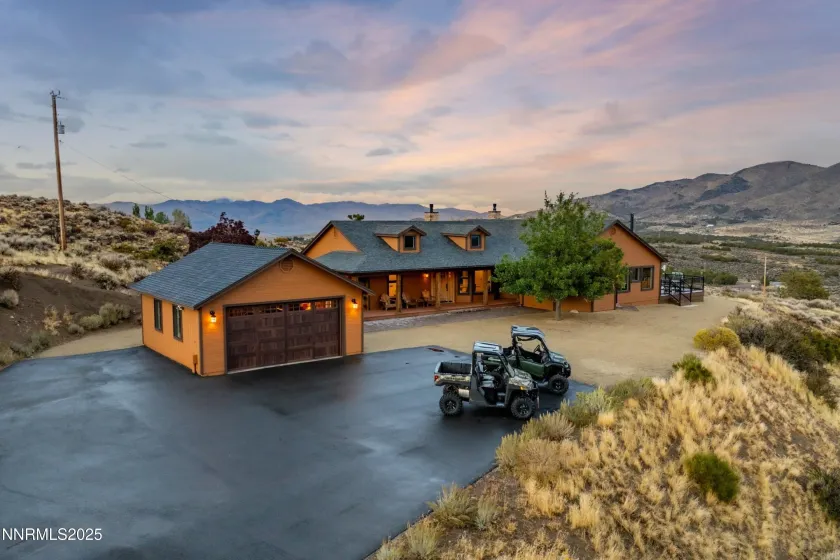 110 Moonstone, Reno, Nevada 89508, 2 Bedrooms Bedrooms, ,3 BathroomsBathrooms,Residential,Residential,Moonstone,250057297