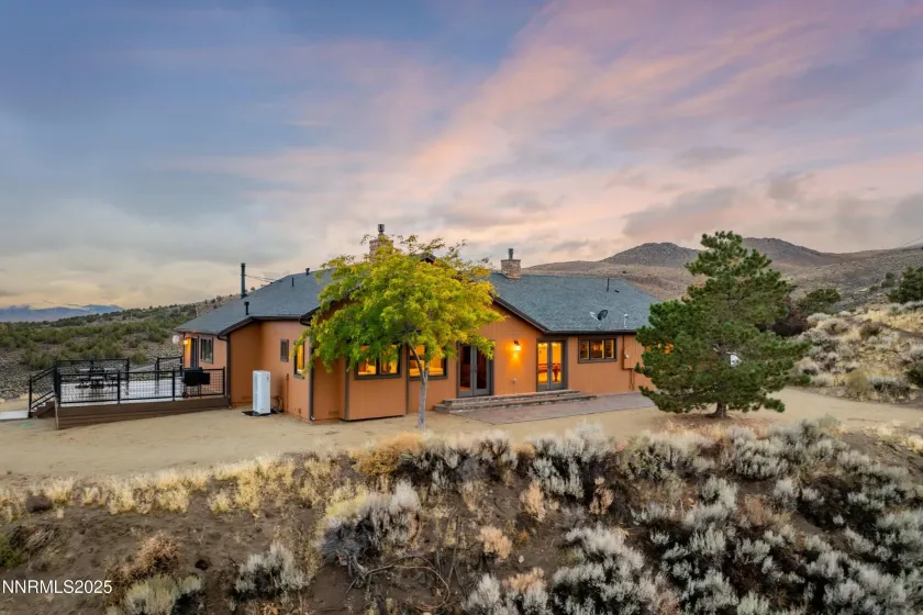 110 Moonstone, Reno, Nevada 89508, 2 Bedrooms Bedrooms, ,3 BathroomsBathrooms,Residential,Residential,Moonstone,250057297