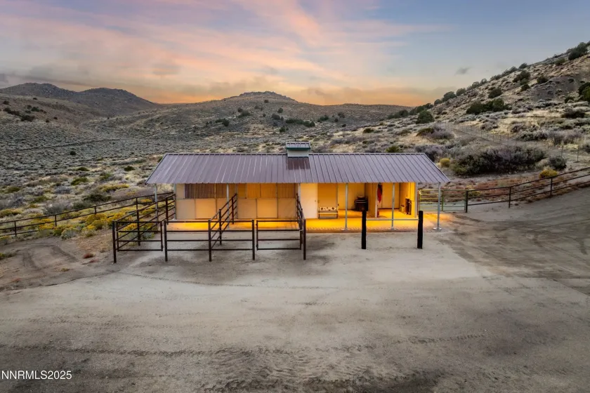 110 Moonstone, Reno, Nevada 89508, 2 Bedrooms Bedrooms, ,3 BathroomsBathrooms,Residential,Residential,Moonstone,250057297