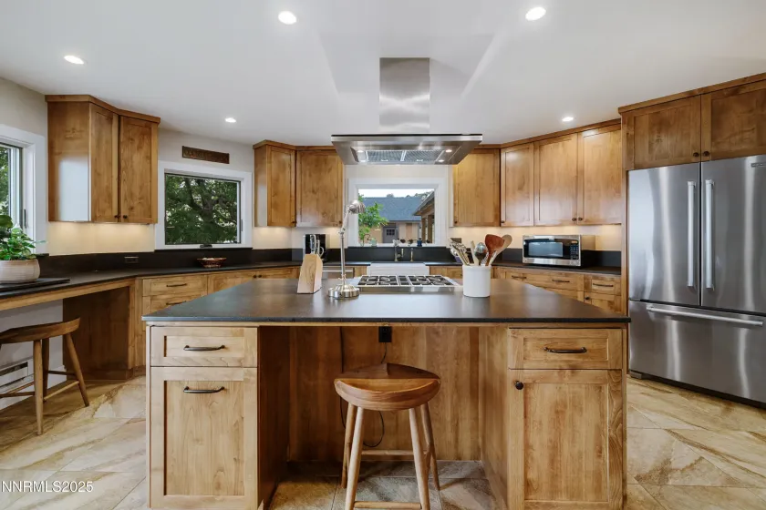 110 Moonstone, Reno, Nevada 89508, 2 Bedrooms Bedrooms, ,3 BathroomsBathrooms,Residential,Residential,Moonstone,250057297