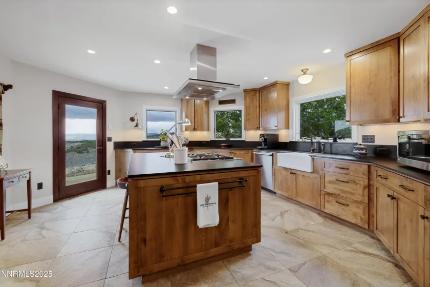 110 Moonstone, Reno, Nevada 89508, 2 Bedrooms Bedrooms, ,3 BathroomsBathrooms,Residential,Residential,Moonstone,250057297